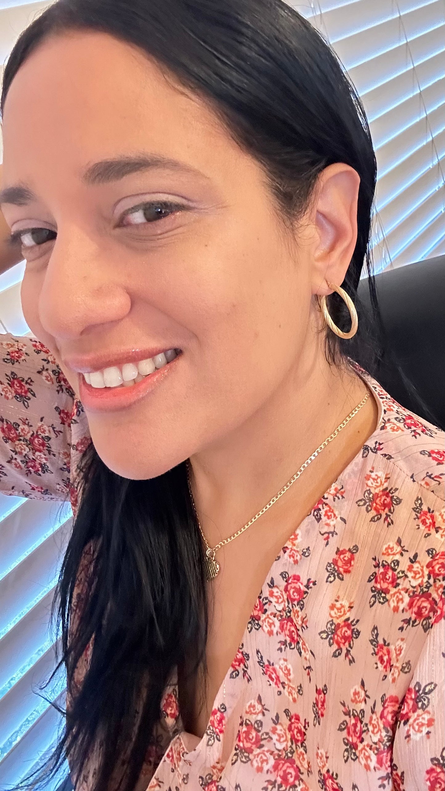 10k Gold Hoop Earrings Classic Design for Everyday Wear Elegant Timeless Jewelry Gift for Holidays