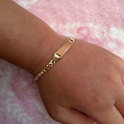 Brazalete infantil de 10k de oro brillante con placa de identificación, 15.24 cm
